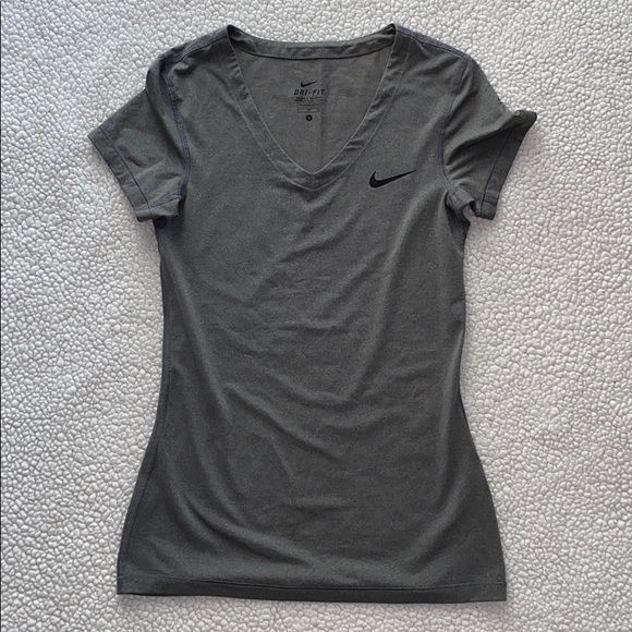 Nike Tops - Nike Dri-Fit Tee